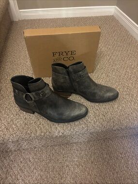 FRYE Gray Leather Ankle Booties with Side Buckle